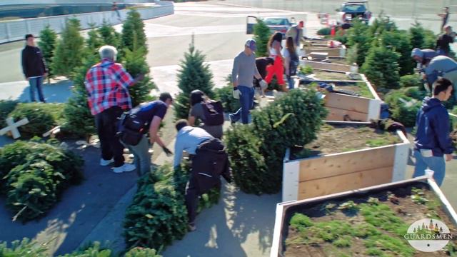 The Guardsmen Christmas Tree Donation in Hunters Point, San Francisco (Full Length) смотреть онлайн
