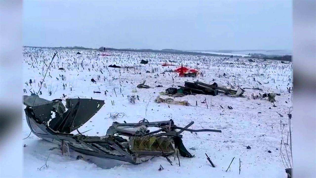 Киевские террористы ударили по российскому Ил-76, на борту которого находились пленные солдаты ВСУ