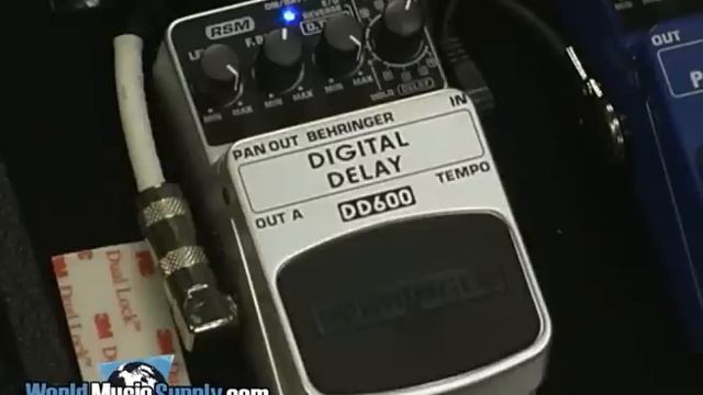 Behringer DD600 Digital Delay Effects Pedal смотреть онлайн