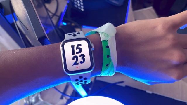 Posledná súčiastka do Apple zbierky - Apple Watche SE Nike | Unboxing a užitočné funkcie смотреть онлайн