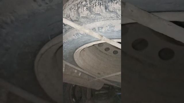 Как снять запасное колесо на Лада Ларгус. смотреть онлайн