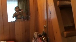 Обзор дачного домика внутри. Все практично по походному.