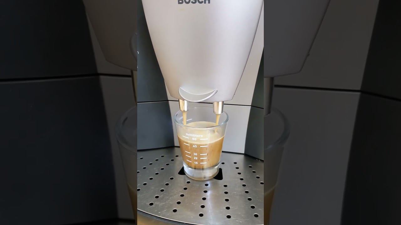 Кофемашина BOSCH BENVENUTO B30 (Швейцария), демонстрация работоспособности смотреть онлайн