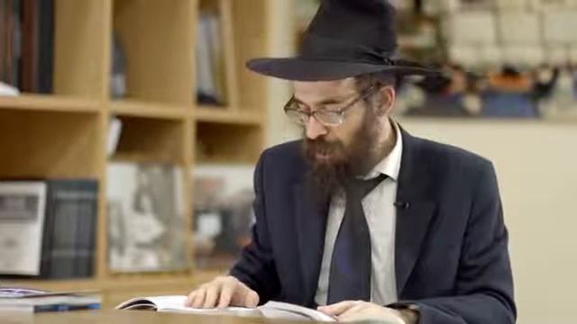 Кунтрас 'Умааян' 5 го Любавичского Ребе Ребе Шалом Дов Бера Урок 12 Маамар 5, перек 2 смотреть онлайн