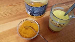 Золотое молоко из куркумы.
