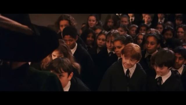 Момент из Гарри Поттера| знакомство Гарри и Драко| приезд в Хогвартс смотреть онлайн