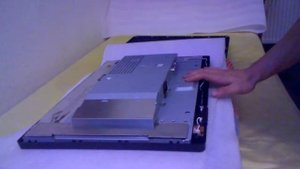 Samsung Syncmaster 223 BW - Aufmachen und Platinennummer ablesen