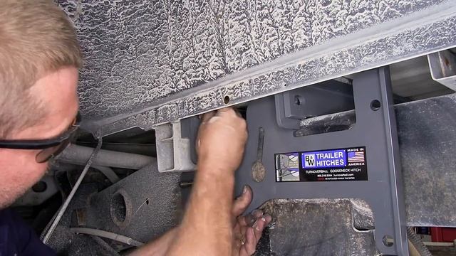 etrailer | Gooseneck Trailer Hitch Installation - 2004 Dodge Ram Pickup смотреть онлайн
