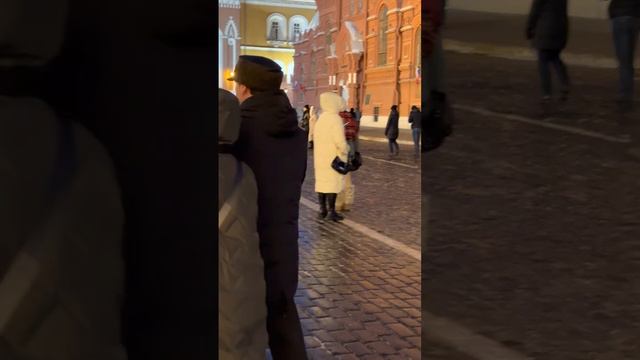 В небе над Москвой вновь мини-парад планет: Юпитер, Луна и Венера