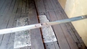 Красим решётку радиатора.