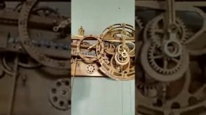 Механизм деревянных часов
