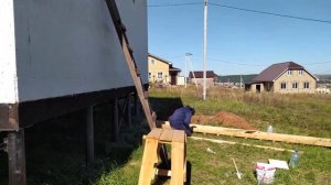 Как покрасить двухэтажный дом своими руками. Создание цвета колером. Резиновая краска для ОСП.