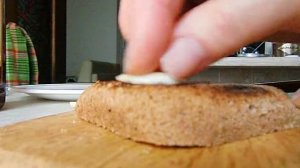 Корочка ржаного хлеба!