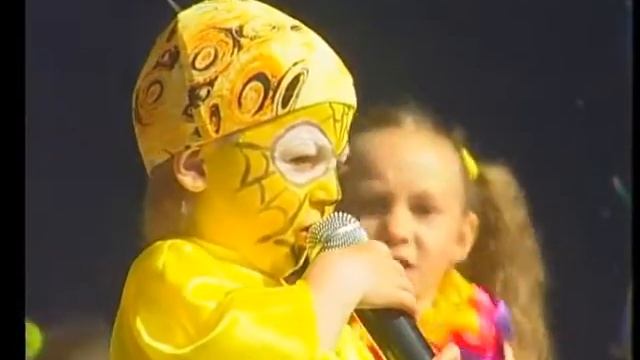 Шокота Паша."ПАУЧОК".Первый выход на большую сцену. смотреть онлайн