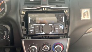 Фон от антенны AurA AMD-782DSP. Решение