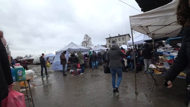 Барахолка в Польше по воскресеньям. Что можно купить.
