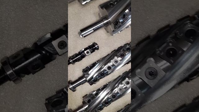 Много новых Спиралей DeWalt735 Makita2012NB Warrior Спиральные фрезы для 4х стороннего станка. смотреть онлайн