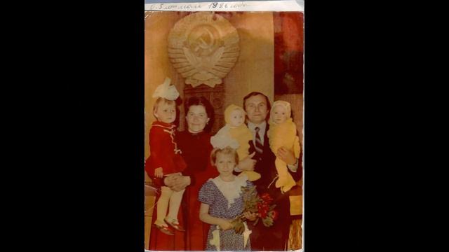 стою на полустаночке--поет Ирина Павлова ( Беглица ) смотреть онлайн