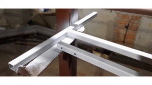 Универсальная подставка под телевизор