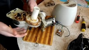 Ремонт мясорубки Vitek \ шумит подшипник.