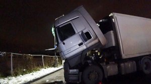 Сломался в рейсе / Мерседес показывает характер.