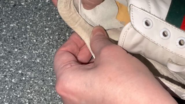 СТАРЫЕ КРОССОВКИ НЕ ВЫБРАСЫВАЮ , РЕМОНТ СВОИМИ РУКАМИ смотреть онлайн