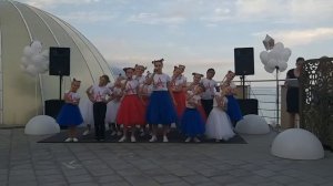 Фестиваль "Море дружбы". Дети поют "Калинку"