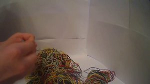 Как сделать большой попрыгунчик из резинок