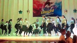 Хип хоп танцы. Девушки круто танцуют