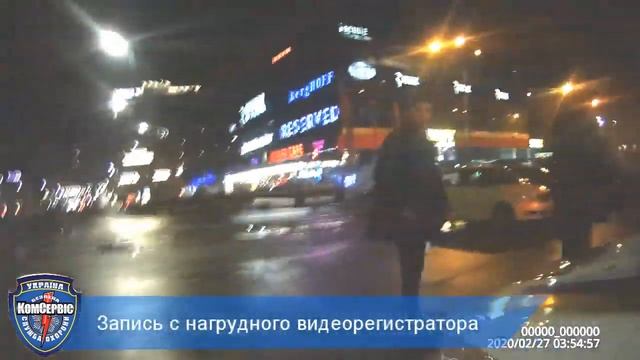 Пьяный провоцирует драку с охраной смотреть онлайн