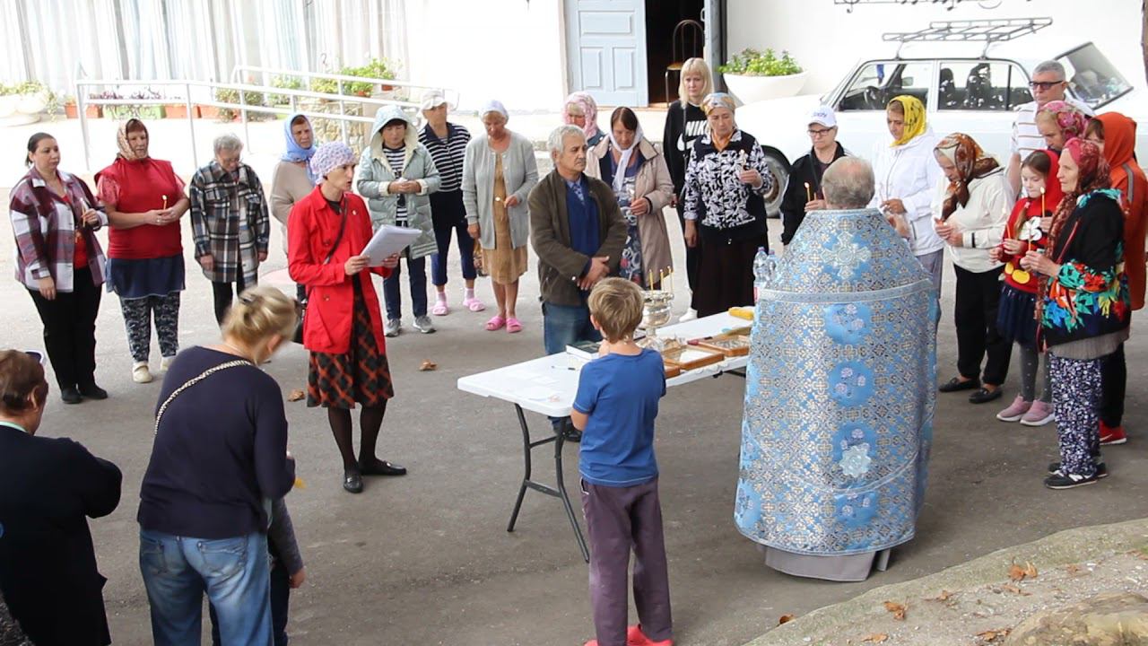 Праздник Покрова Пресвятой Богородицы.