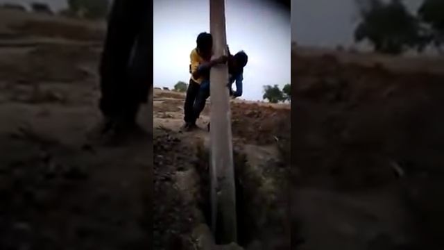Индусы монтажники?