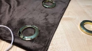 Как сделать кольца на шторах?Простой способ как сделать кольца на шторах!