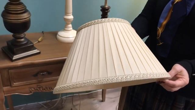 Абажур из шелковой ленты для настольной лампы. смотреть онлайн