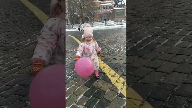 Жизнь с погодками ❤️ Москва сегодня #мелания #вовик #funny #baby #дети #играем #москва