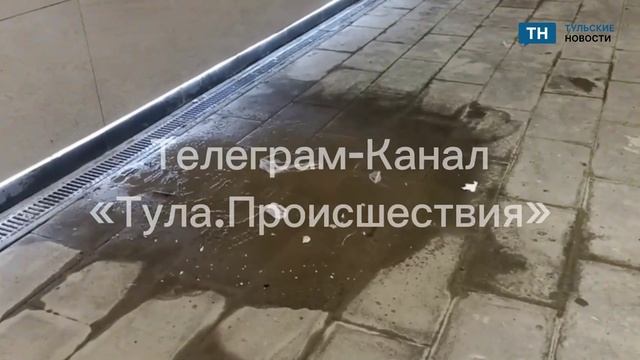 В Туле заливает ремонтируемый подземный переход