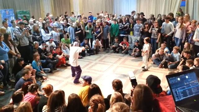 фестиваль по уличным танцам Тюбетейка 3 г. Наб.Челны.mp4 смотреть онлайн