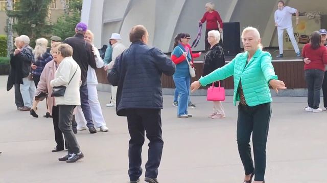 Kharkiv Харьков Танцы Свадьба музыка цветы Парк Горького 2020 смотреть онлайн