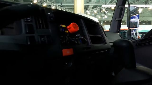 Исузу Эльф 4х4 - Такие топливозаправщики собирают в России