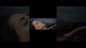 Белла превращается в вампира 😈