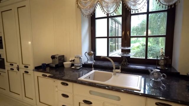 Коттедж в "Резиденции Бенилюкс" смотреть онлайн