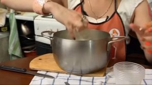 ЗВАНЫЙ УЖИН Обзор (Беззубая Королева)