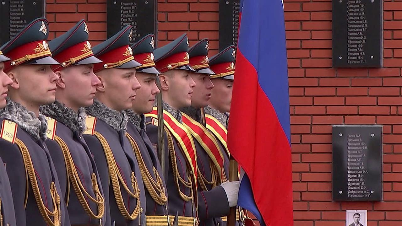 В Подмосковье в Можайском районе со всеми почестям...ат, погибших в годы Великой Отечественной войны