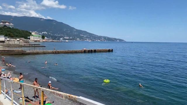 Ялта. Отдыхаем на пляже в Ливадии. Исследуем пляжи Крыма, выбираем лучший. Ливадийский пляж.
