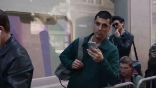 Samsung троллит пользователей iphone