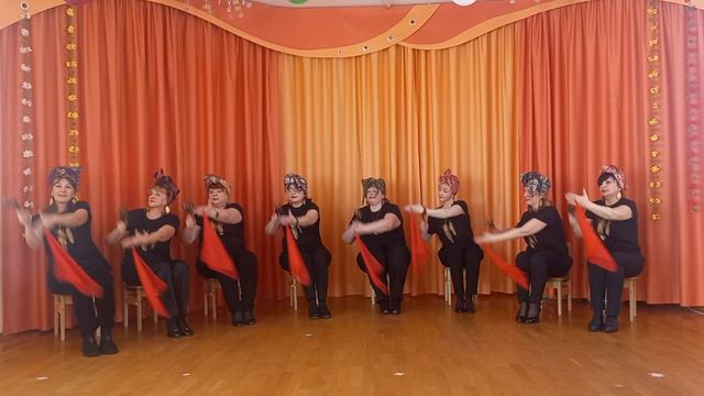 Воспитатели с ложками
 "Огонь и вода" 
модель Е.Чуриковой смотреть онлайн