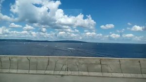 Дорога на работу через залив Ока