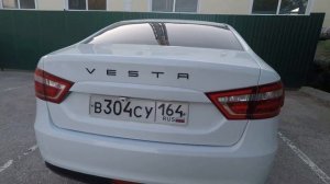 Анти-Хром шильдиков багажника в Весте.