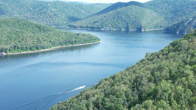 Юмагузинское водохранилище на реке Белая Р Башкортостан