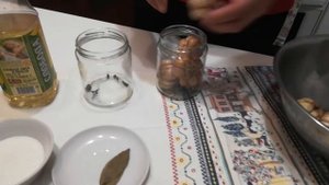 Как замариновать чеснок на долгое хранение